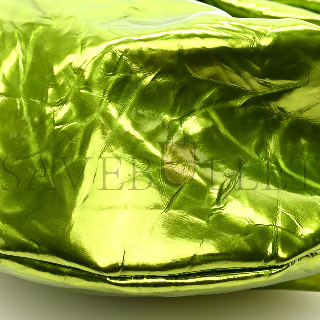 bo*te*ga Ve*ne*ta metallic crushed calfskin mini jodie chlorophyll  (26*13*5cm)