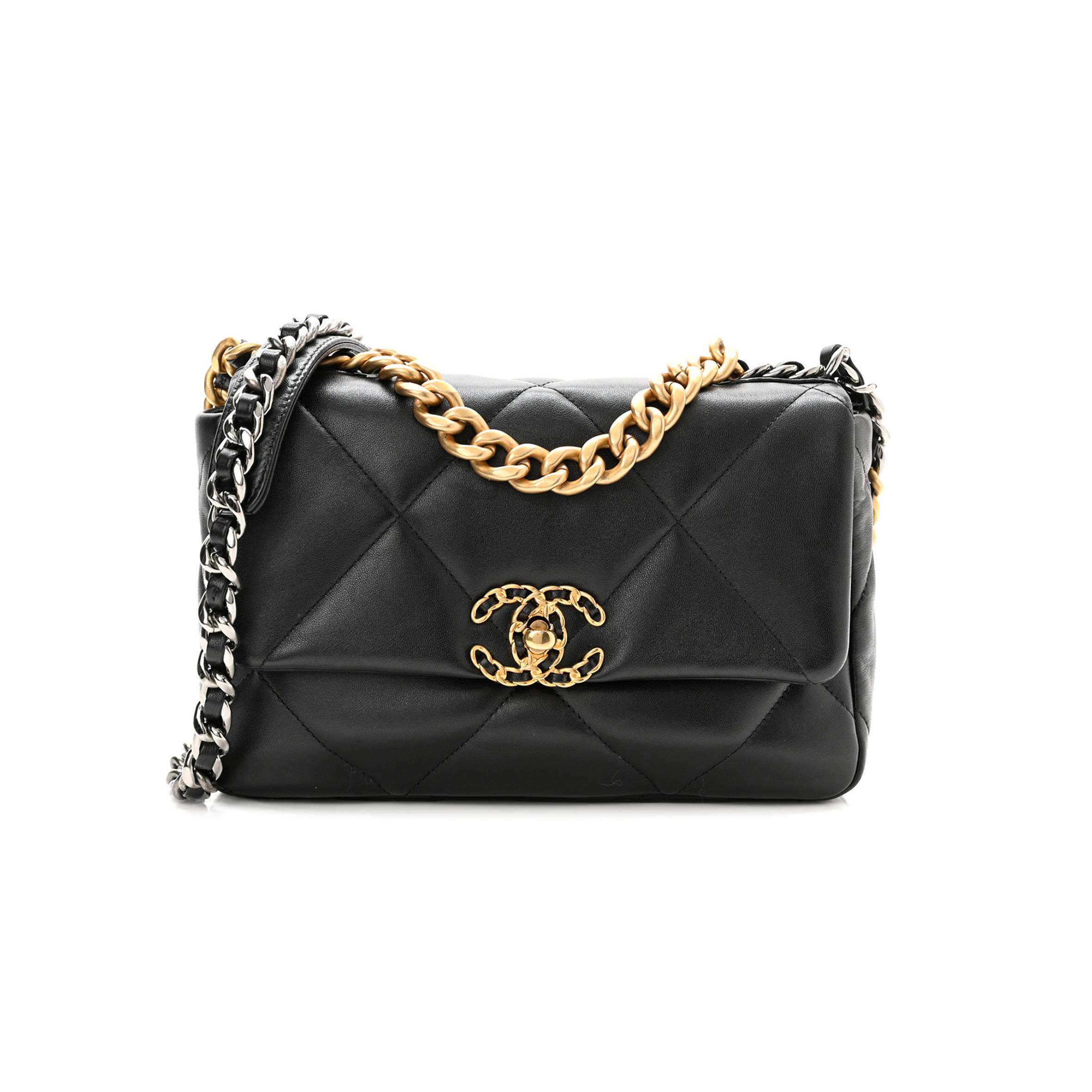 Ch*el lambskin quilted medium Ch*el 19 flap black gold hardware (25*16*7cm)
